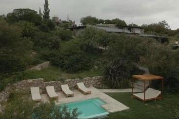 تختخواب و صبحانه Establecimiento La Soleada Suites De Campo