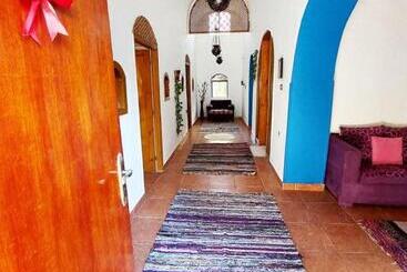 تختخواب و صبحانه Villa Cleopatra Luxor West Bank