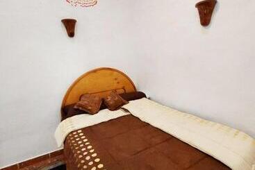 تختخواب و صبحانه Villa Cleopatra Luxor West Bank