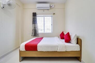هتل Anjana Residency