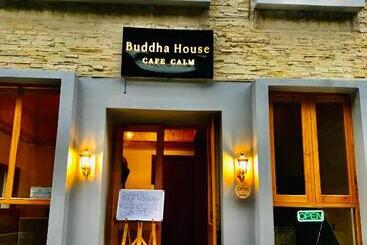 هتل Buddha House 2