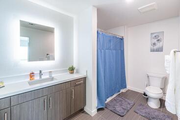 هتل Fully Furnished Apartments Near Hollywood Walk Of Fame
