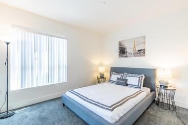 هتل Fully Furnished Apartments Near Hollywood Walk Of Fame