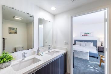 هتل Fully Furnished Apartments Near Hollywood Walk Of Fame