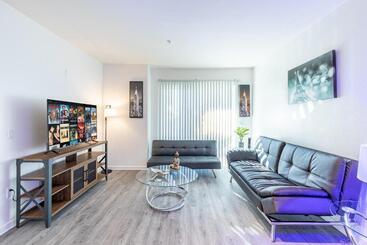 هتل Fully Furnished Apartments Near Hollywood Walk Of Fame