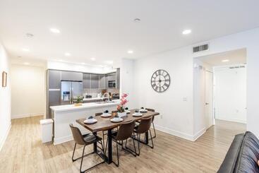 هتل Fully Furnished Apartments Near Hollywood Walk Of Fame