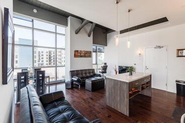 هتل Fully Furnished Apartments Near Hollywood Walk Of Fame