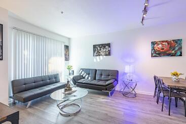 هتل Fully Furnished Apartments Near Hollywood Walk Of Fame