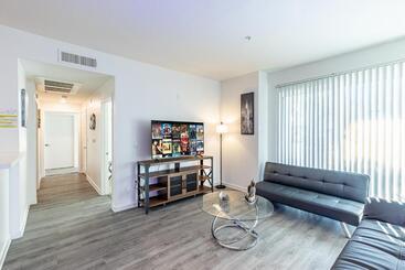 هتل Fully Furnished Apartments Near Hollywood Walk Of Fame