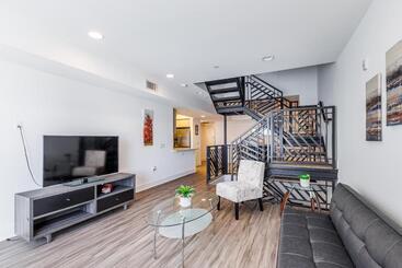هتل Fully Furnished Apartments Near Hollywood Walk Of Fame