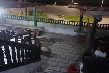 هتل Julia S House Huanchaco