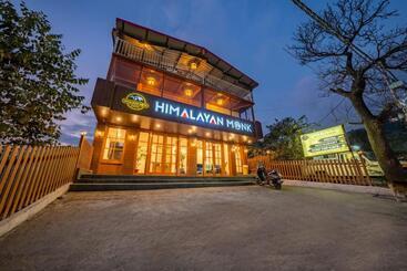 هتل The Himalayan Stays Nainital