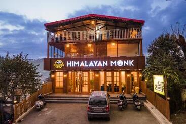 هتل The Himalayan Stays Nainital