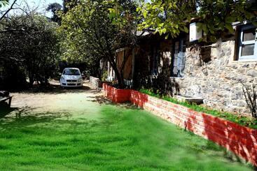 پانسیون The Afton Bungalow