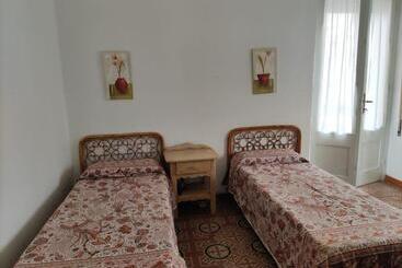 تختخواب و صبحانه La Terrazza