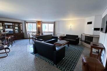 تختخواب و صبحانه Vhostel