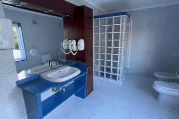 تختخواب و صبحانه Vhostel