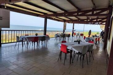 هتل De L Ocean Kribi