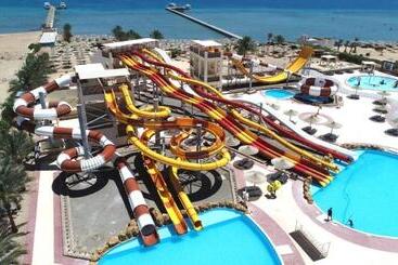 هتل Apartment At Karma Aqua Beach Resort