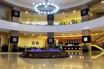 هتل Apartment At Karma Aqua Beach Resort