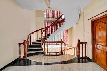 هتل Oyo Serenity Home Stay