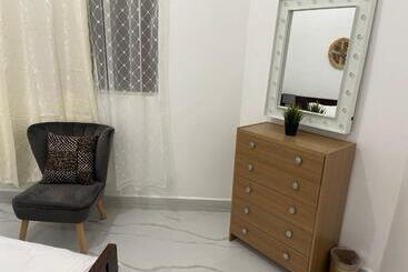 پانسیون Nashu House Stone Town