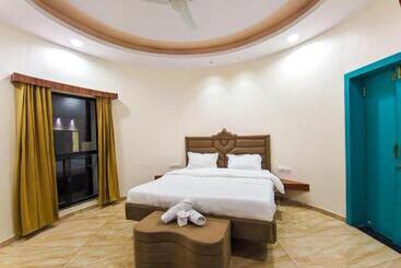 The Royal Rivera Resort