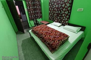 Abhishek Hotel , Sonprayag
