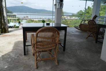 Bed and Breakfast Ocean View Residency