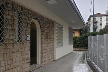 تختخواب و صبحانه Residence Villa Eli
