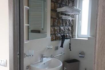 تختخواب و صبحانه Residence Villa Eli