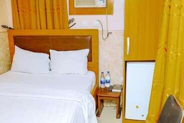 هتل Calbert Lodge