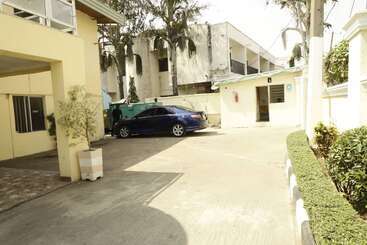 هتل Calbert Lodge