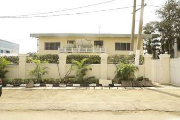 هتل Calbert Lodge