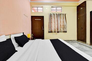 هتل Oyo Shree Ram Guest House