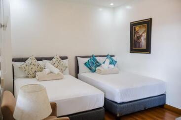 هتل Teofely Gardens Resort Near Tagaytay