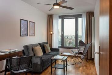 هتل The Tale Luxury Suites