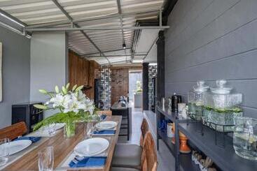 هتل Verdant Bali Sekar Sari