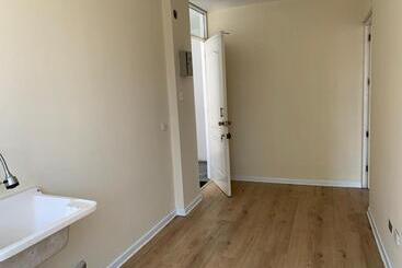 تختخواب و صبحانه Mini Apartamento 1 Habitación Hasta 3 Huéspedes En 2do Piso Vista Calle
