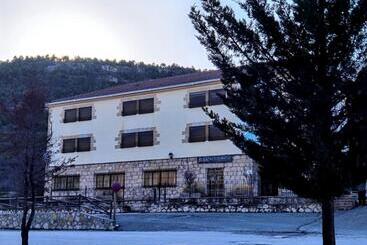پانسیون Hostal Rural Alto Tajo Poveda