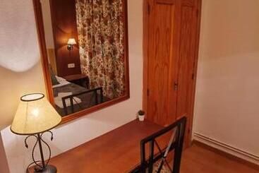پانسیون Hostal Rural Alto Tajo Poveda