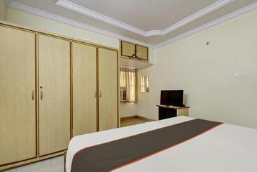 Collection O Hotel Murali Heights