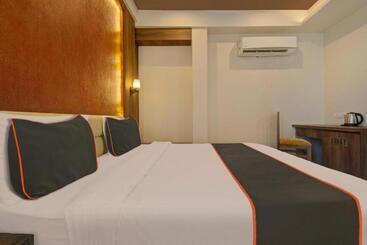 هتل Aravali Inn