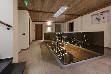 هتل Chalet Royal