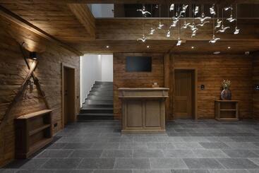 هتل Chalet Royal