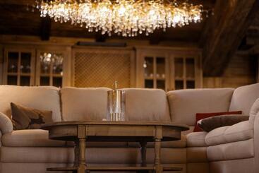 هتل Chalet Royal