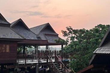 هتل อีสานบ้านเฮาฟาร์ม Esan Banhao Farm