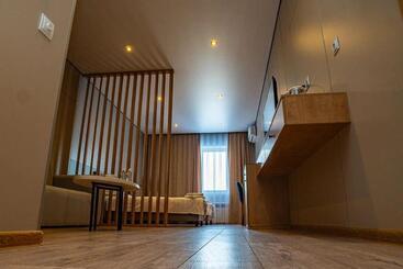 هتل Fly Apartment