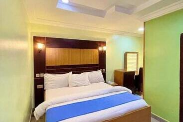 Infinite Luxury Hotels And Suites