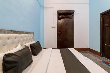 Super Hotel O Mannat